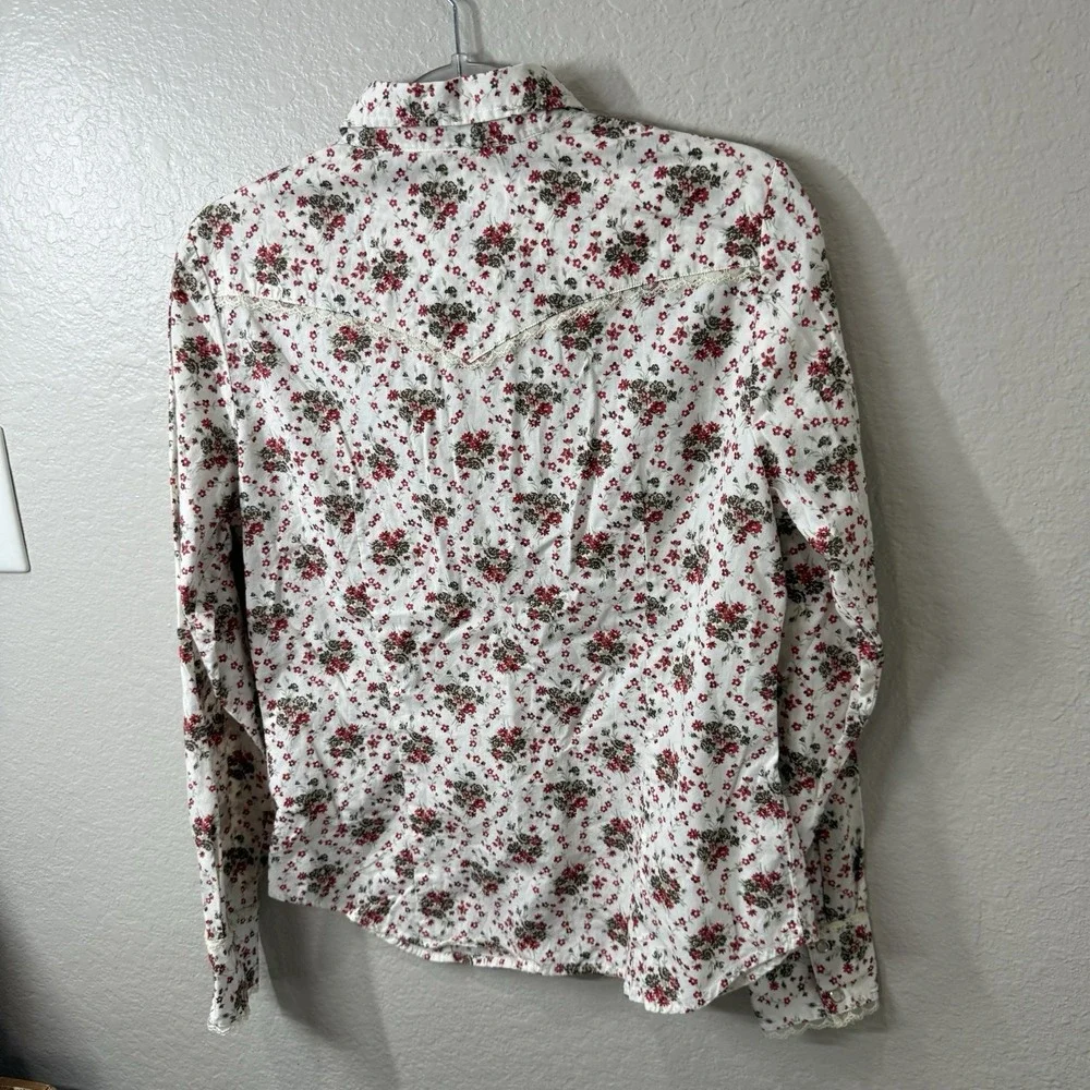 Shyanne Western Pearl Snap Top Womens‎ Size Medium Prairie Floral Rodeo Cowgirl